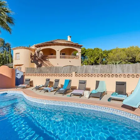 Villa Navacerrada - Plusholidays