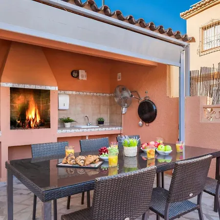 Navacerrada - Plusholidays Villa Teulada